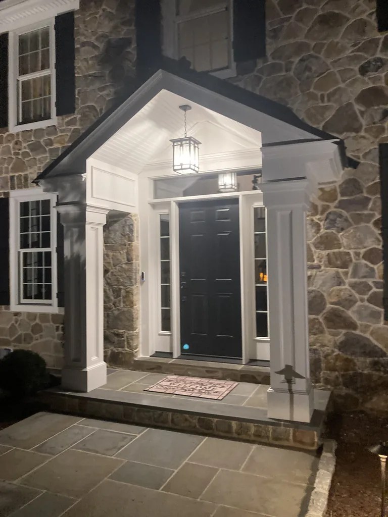Stone exterior entryway