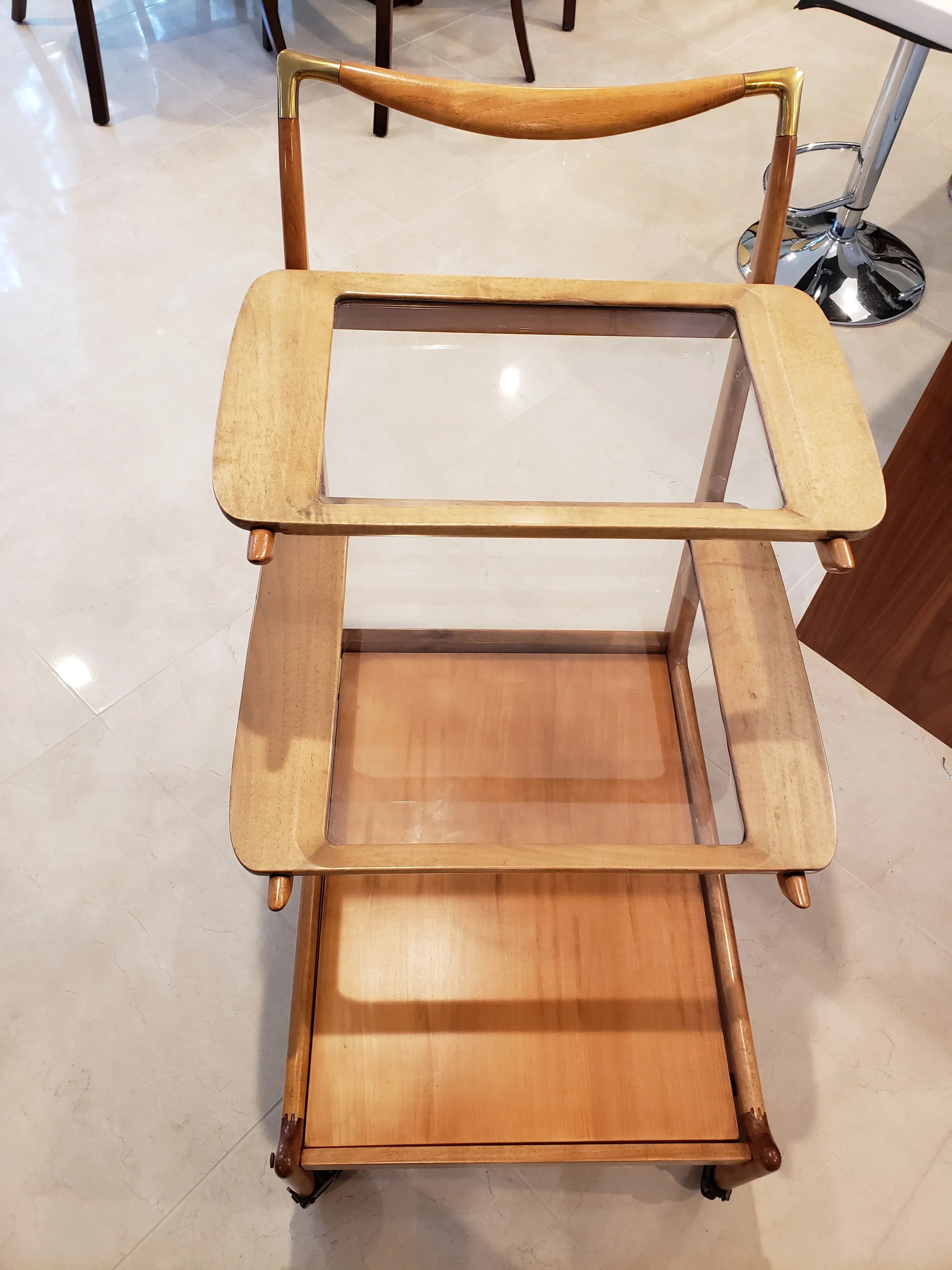 1950 Brazilian Caviuna Wood Tea Cart, detail 2
