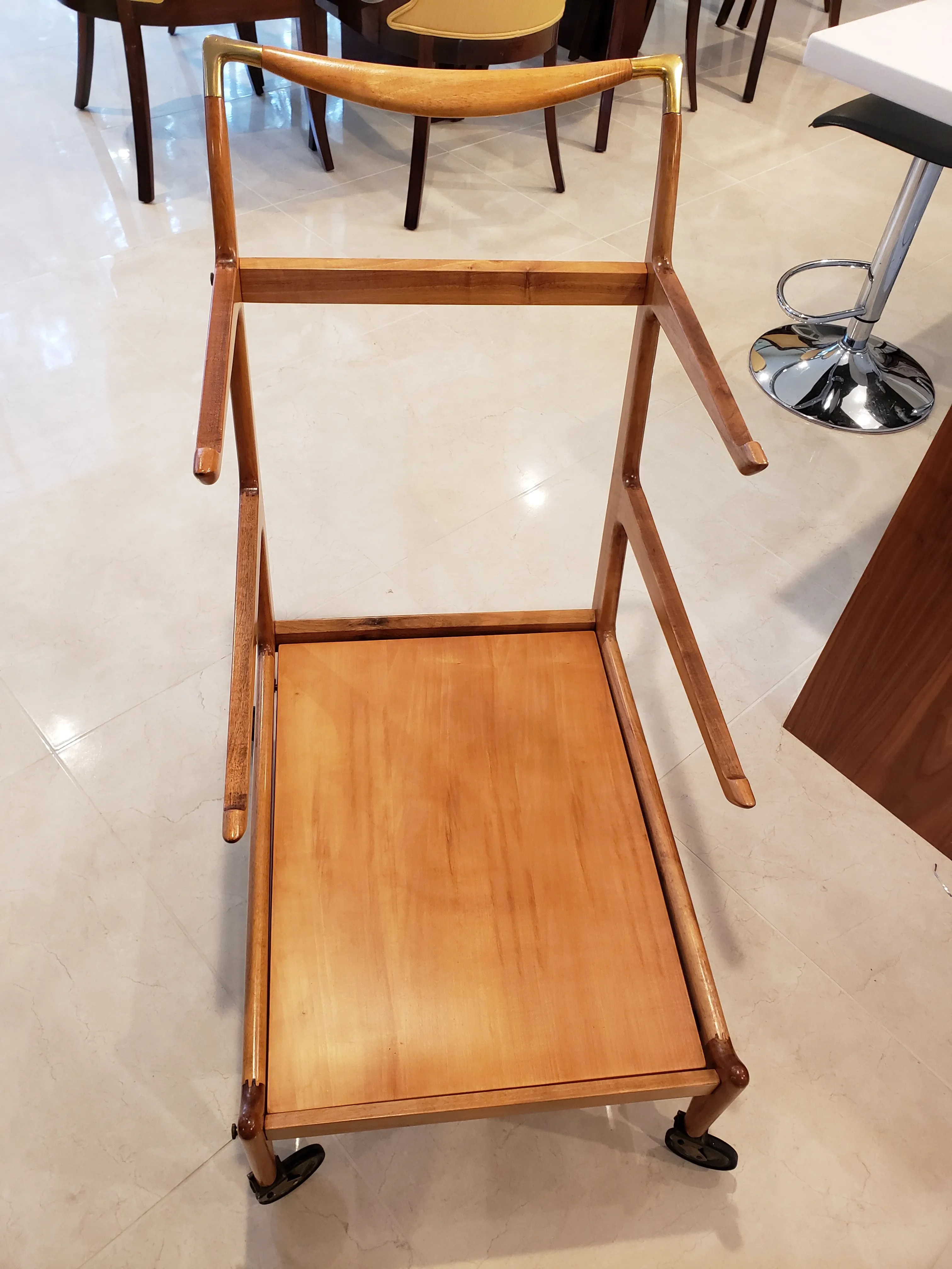 1950 Brazilian Caviuna Wood Tea Cart, detail 5