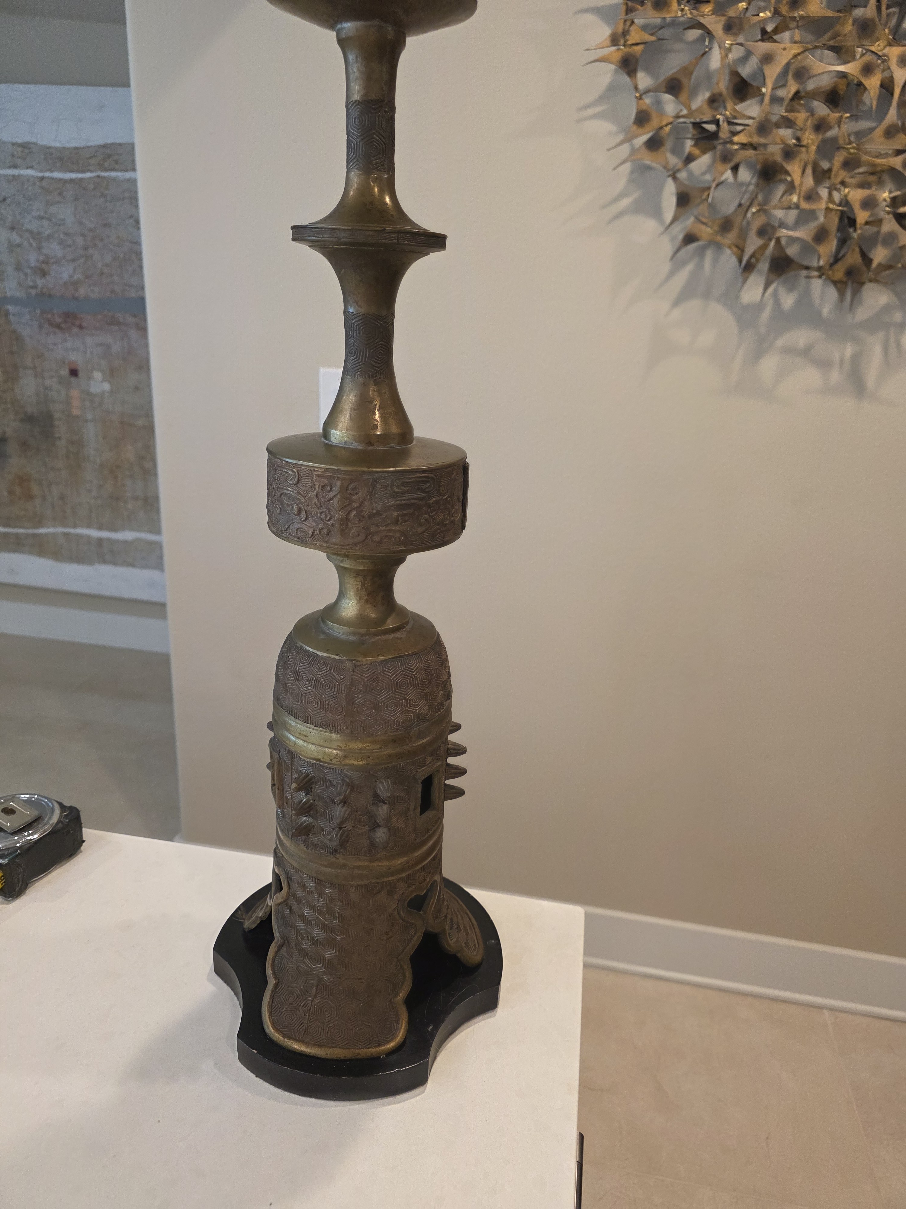 1950s Bronze Asian James Mont Style Lamps, detail 3