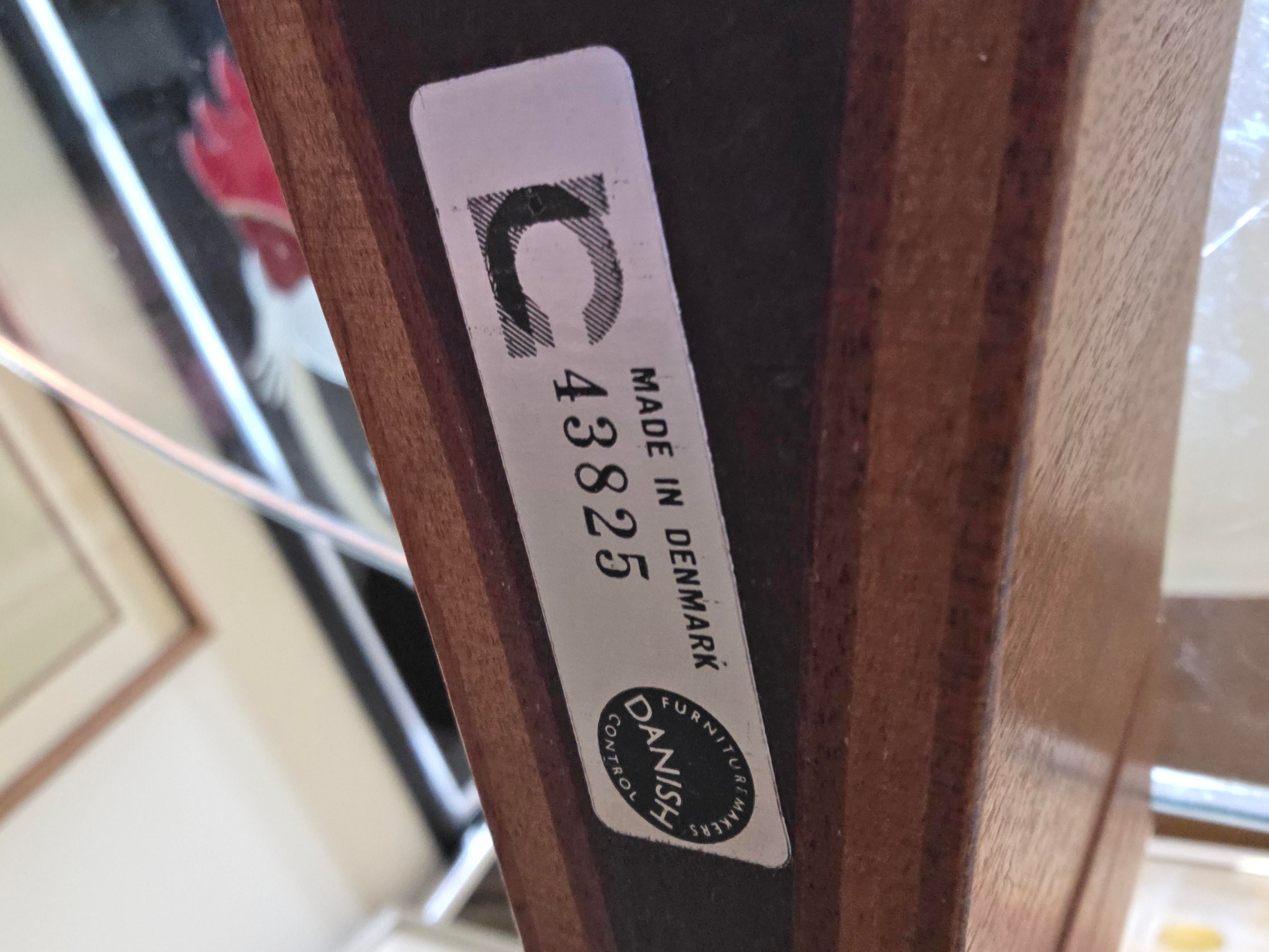 1960s Midcentury Modern Teak Coffee Table by Sven Ellekaer for Christian Linneberg 39", detail 4