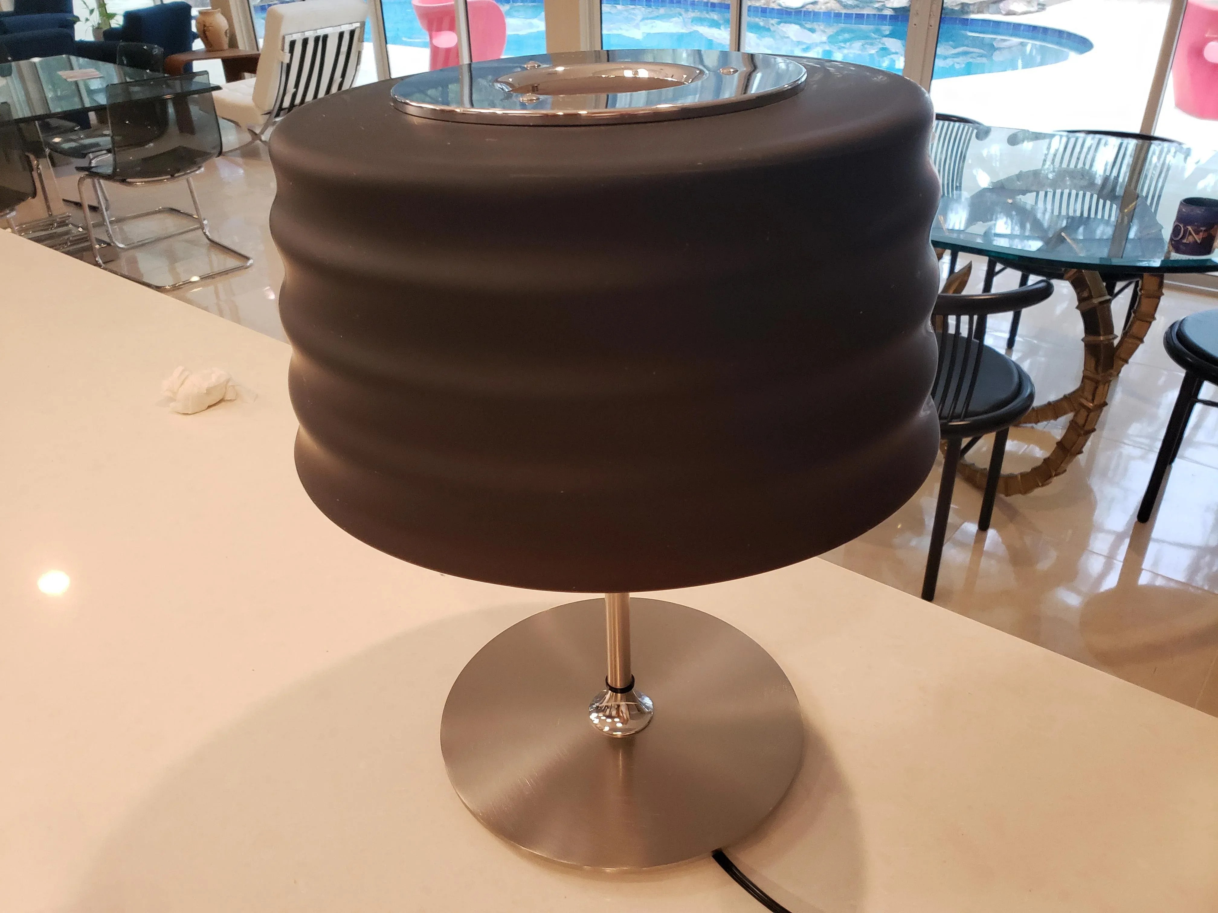1970s Mid-Century Modern Italy Steel Table Lamp With Glass Shade, detail 4