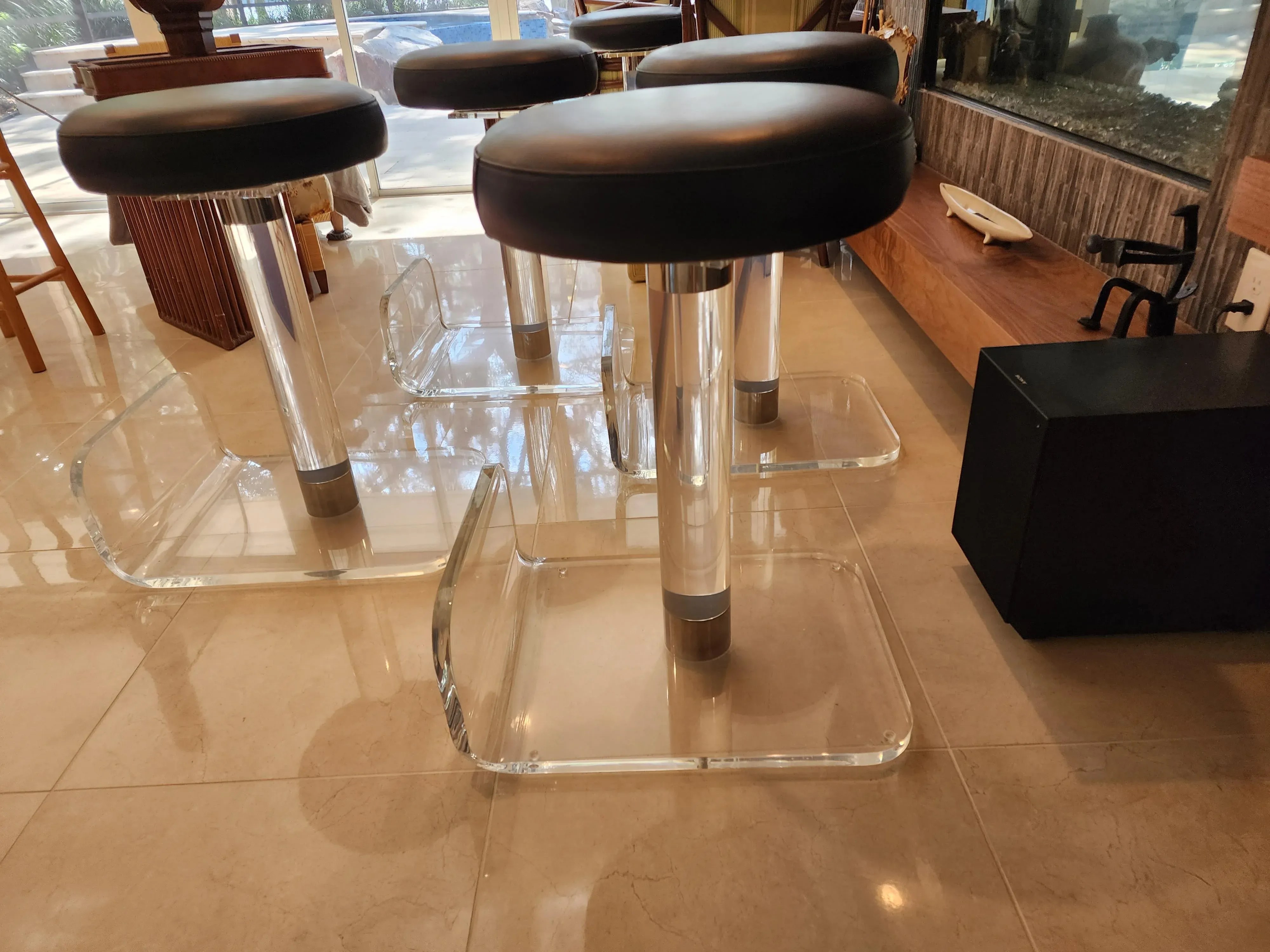 1980s Set of 4 Mid Century Modern Lucite Bar Stools, detail 3