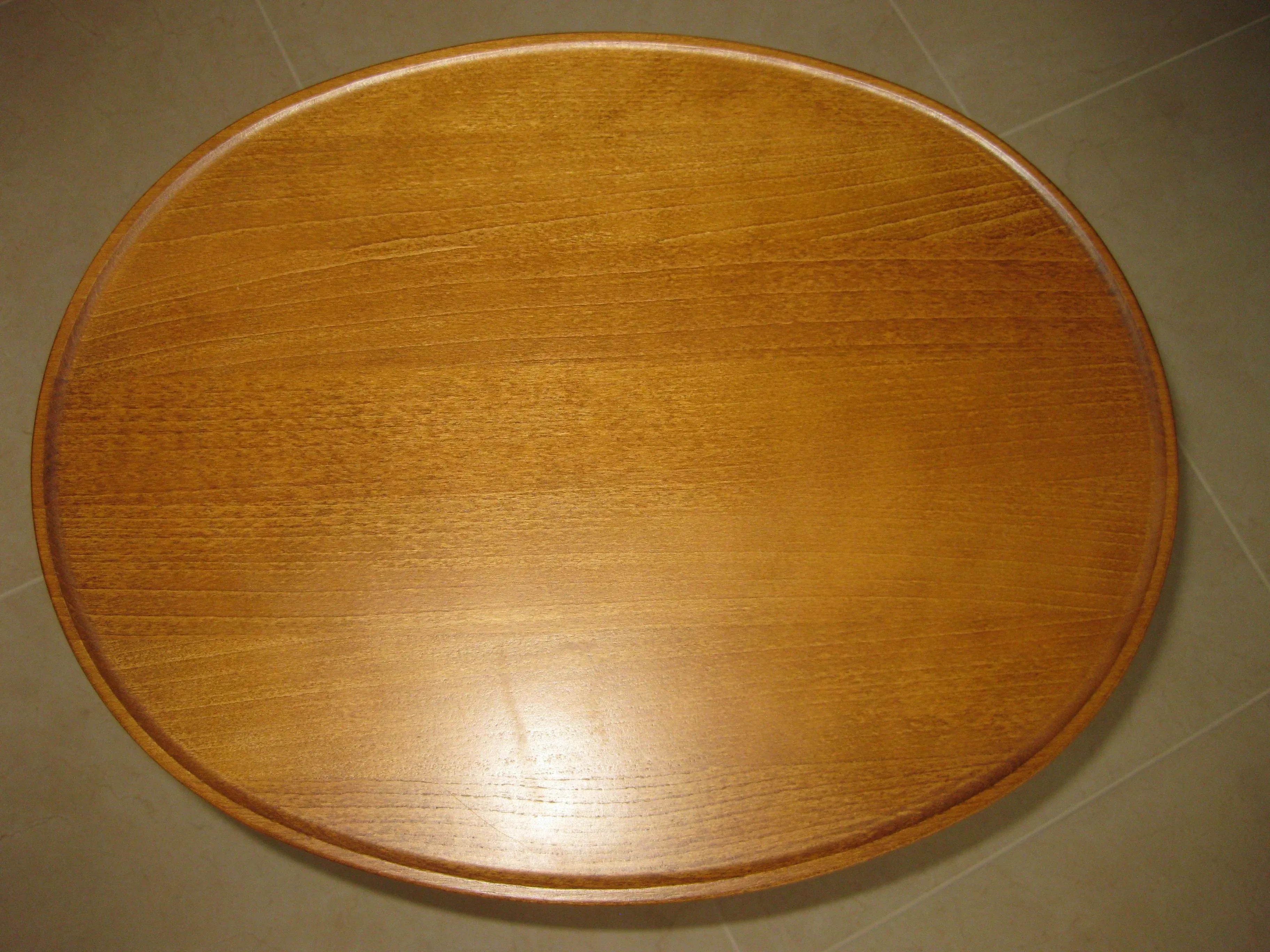 1990s Mid Century Modern Walnut Side Table, detail 4