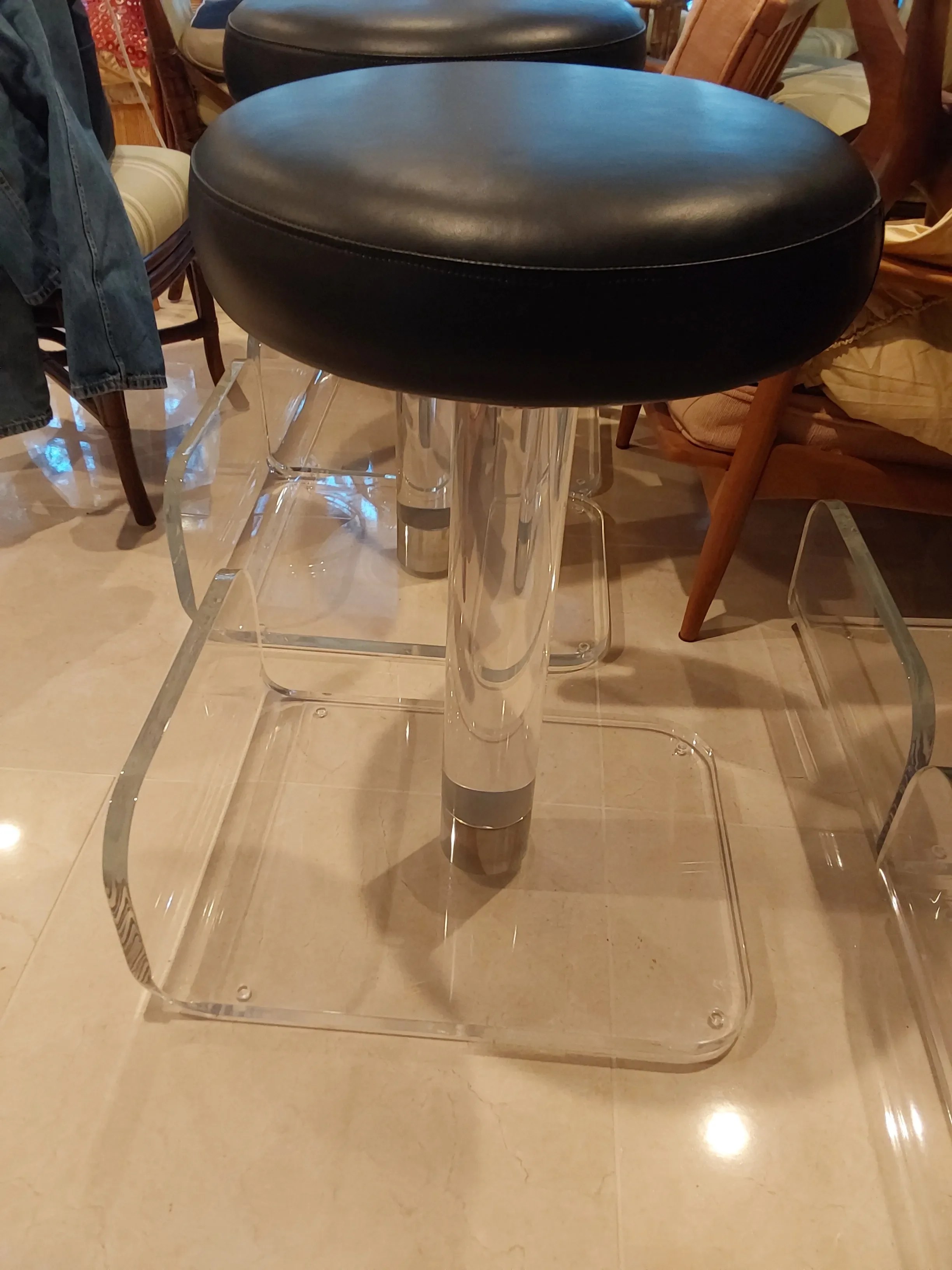 Mid-Century Modern Lucite Spinning Seat With Foot Rest, detail 3