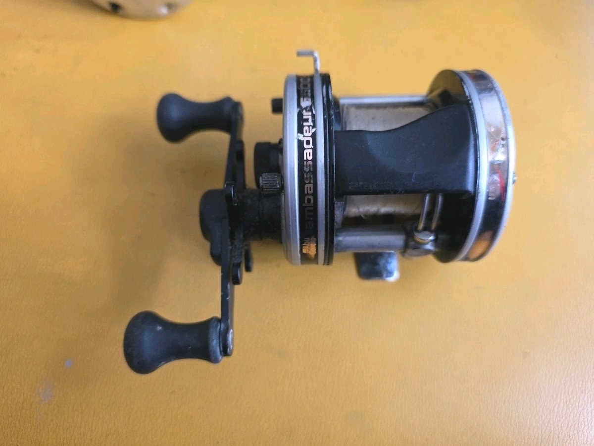 Abu Garcia Ambassadeur 5501-C3 Right Hand Baitcasting Reel Sweden 