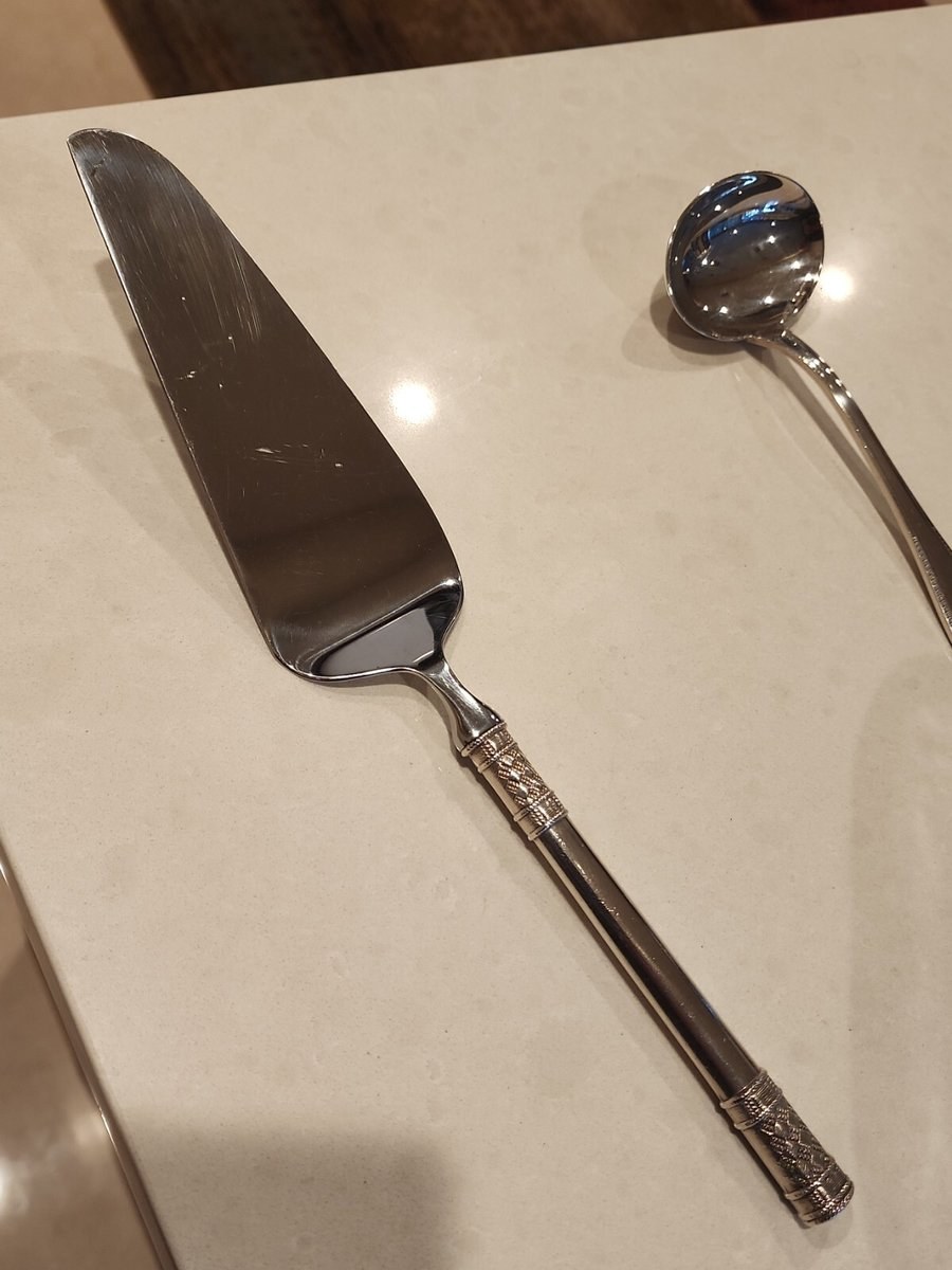 Aegean Weave Plain By Wallace Sterling Silver Pie Server  11 1/2"