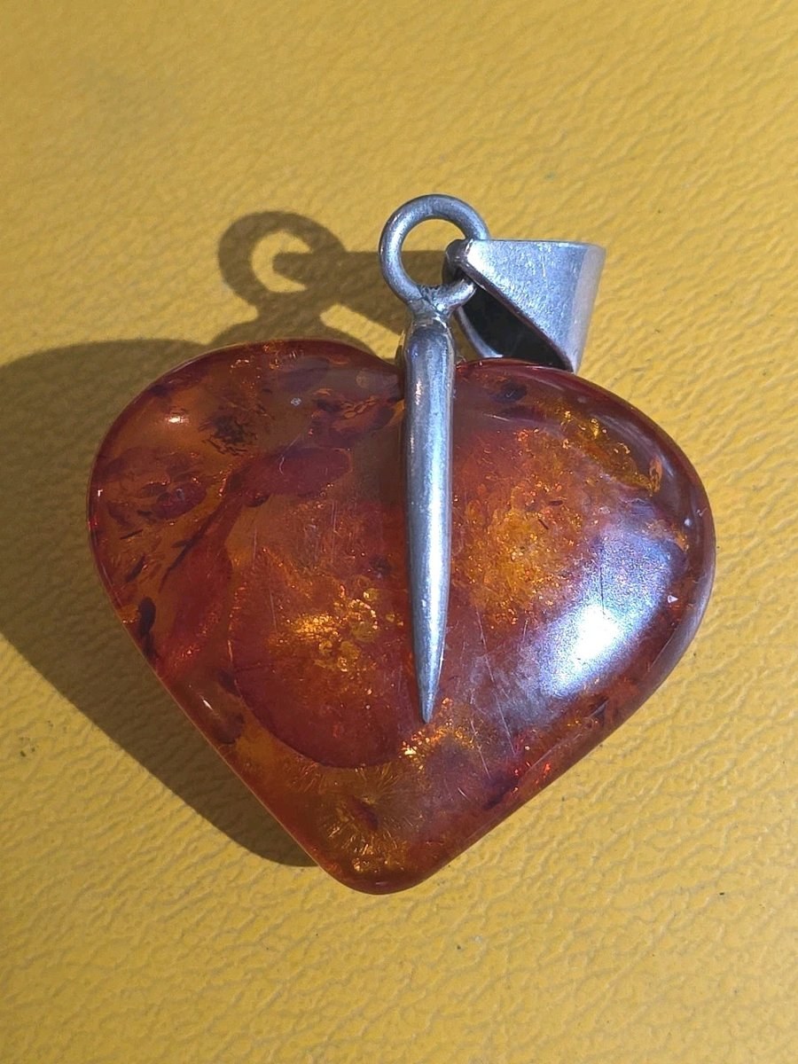 Baltic Amber Vintage Sterling Silver Puffed Heart 3D Estate Pendant Size 11g