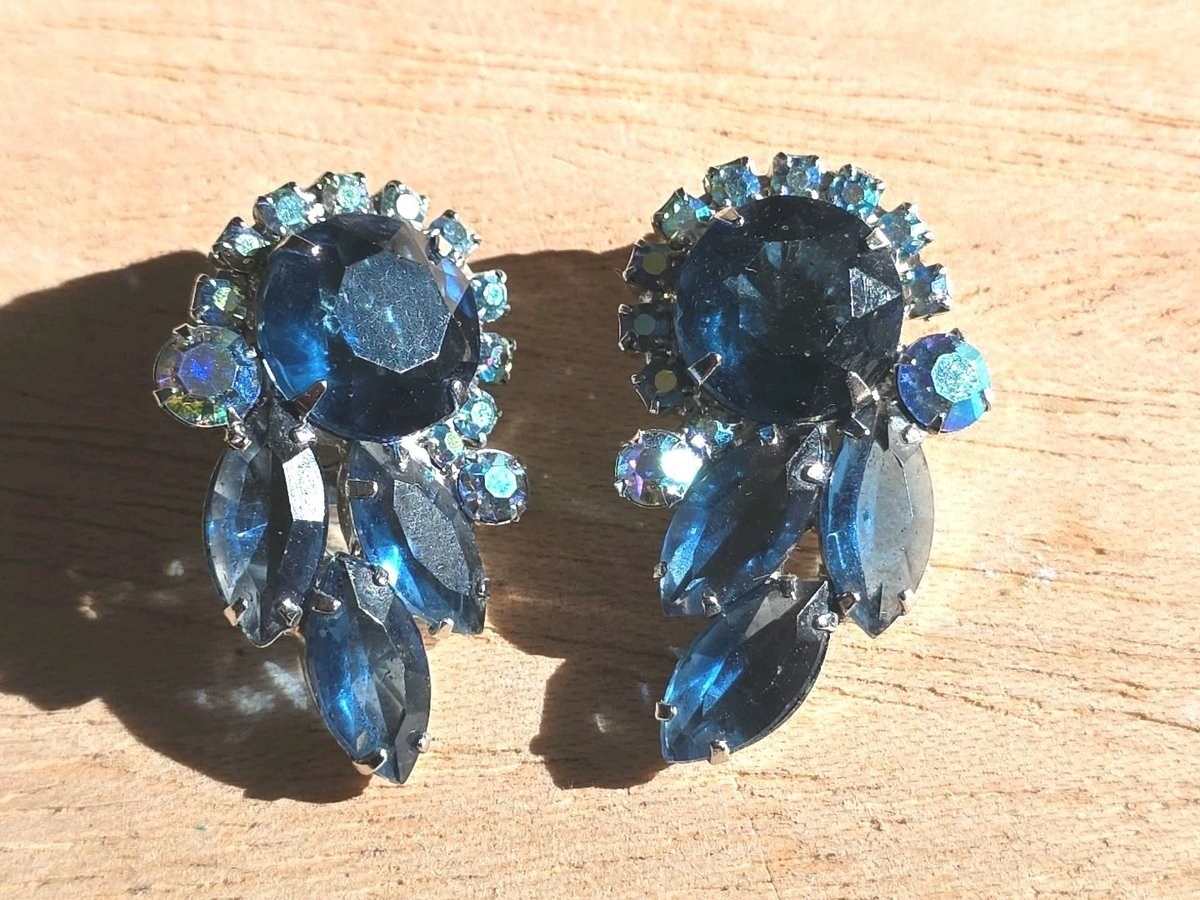 Blue Rhinestone Clip On Earrings Silver Tone Vintage