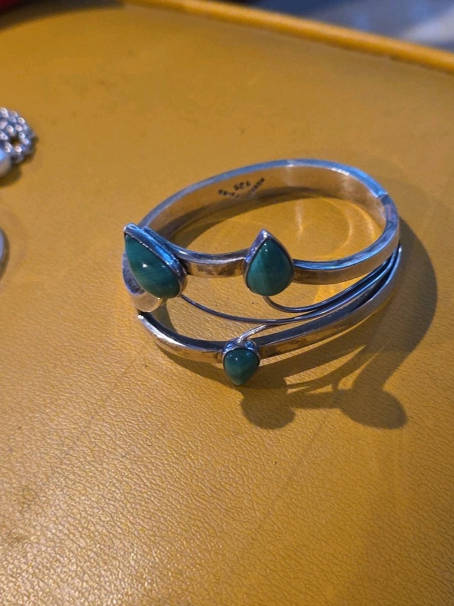 NAVAJO .925 STERLING SILVER Green Turquoise Lilly Bracelet