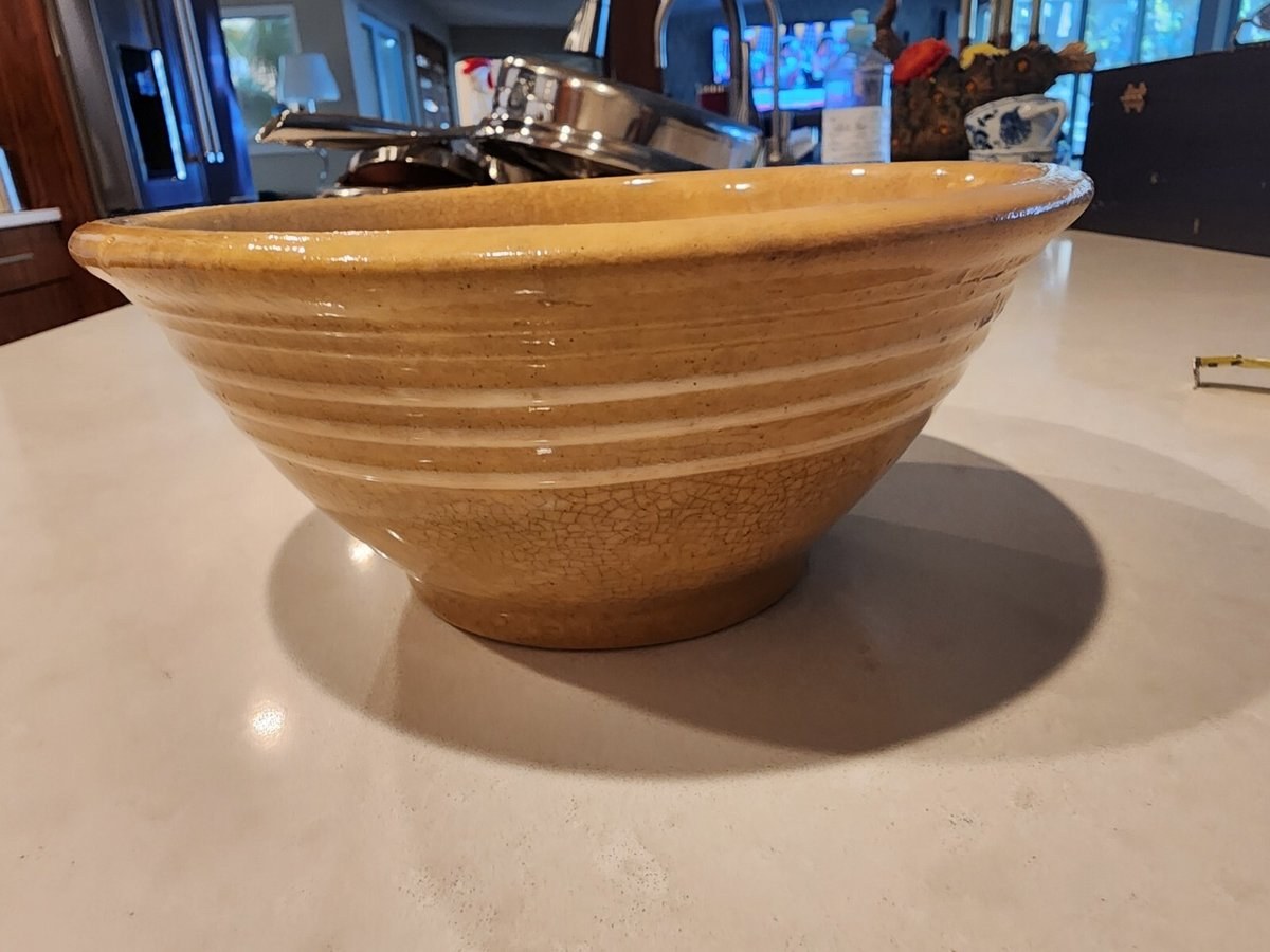 Small 7 1/4" Yellow Ware Mixing Bowl - Stoneware - 4 White Slip Bands