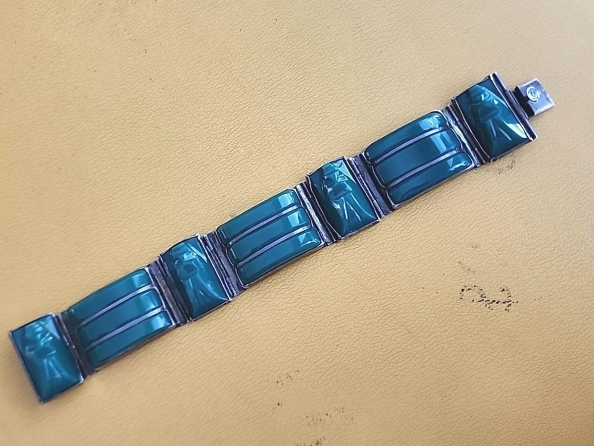 Vintage Aztec Mayan Warrior Face Green Agate Cabochon Sterling Silver Bracelet