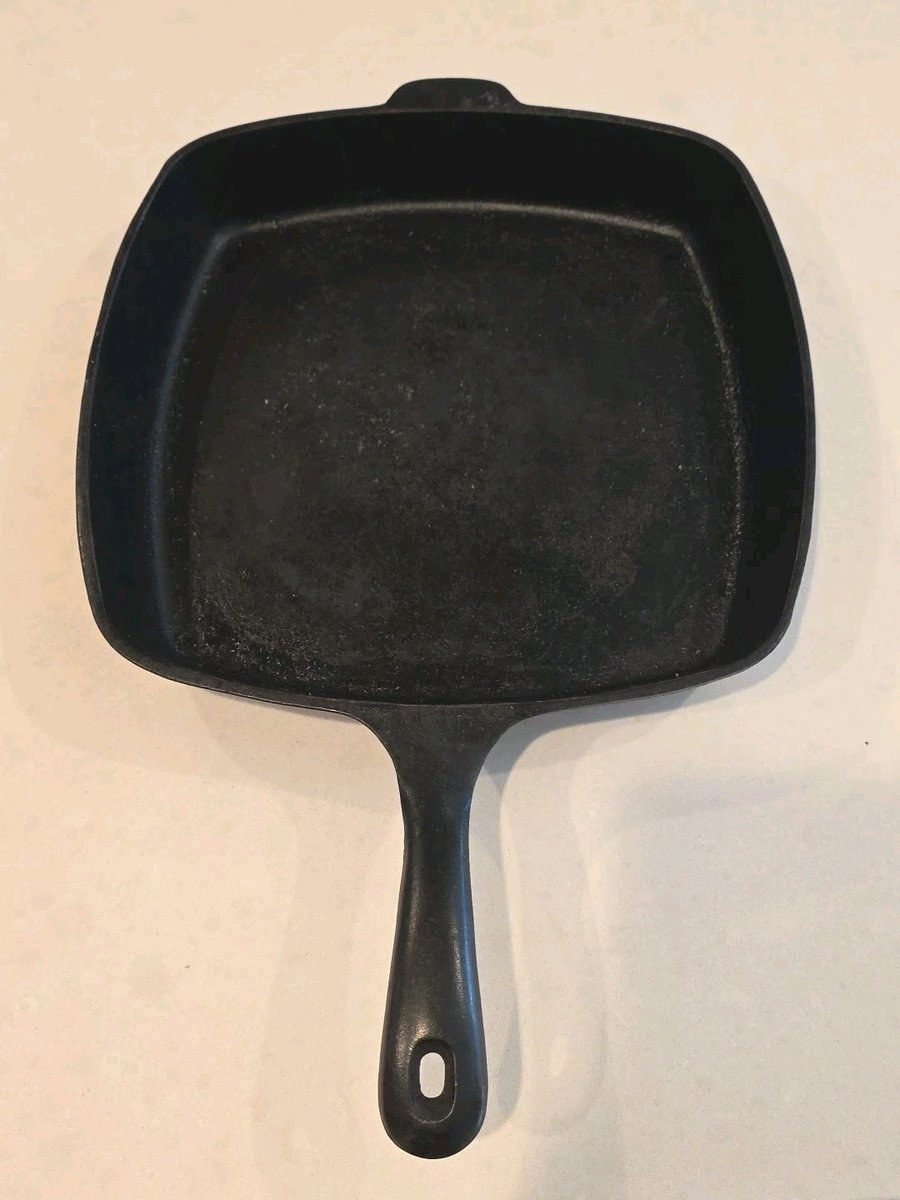 Vintage Griswold Wagner Ware Small Mark Cast Iron Skillet Square Frying Pan 