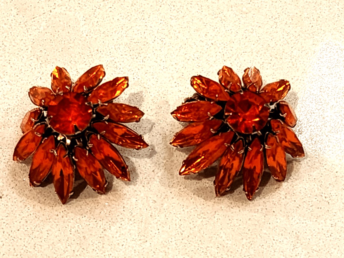 Vintage Judy Lee Burnt Orange Starburst Dome Shaped Earrings