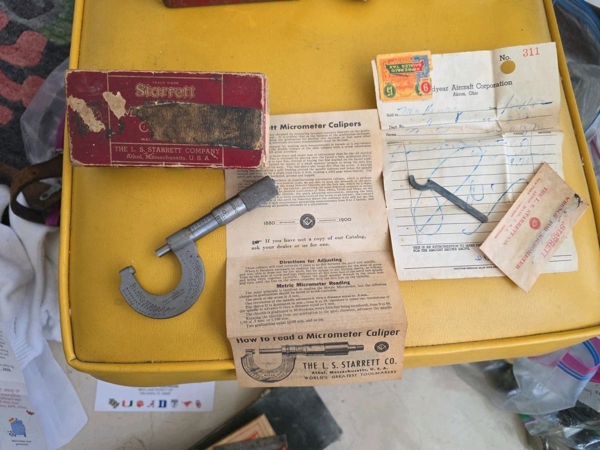 VINTAGE L.S. STARRETT CO MICROMETER NO. 203-C MECHANIST TOOL 0-1" USA