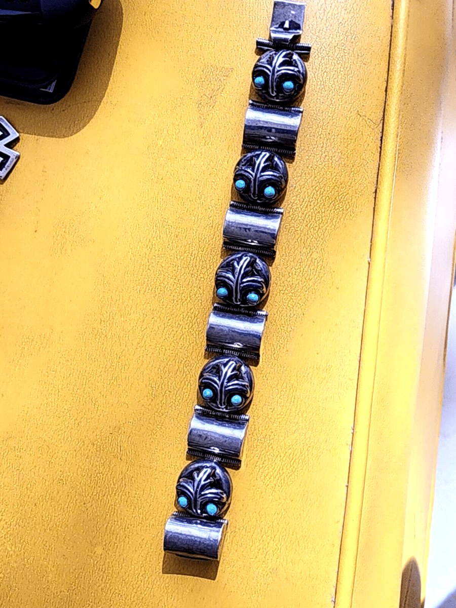 Vintage Mexican .925 Sterling Silver BRACELET with Blue Turquoise Stones