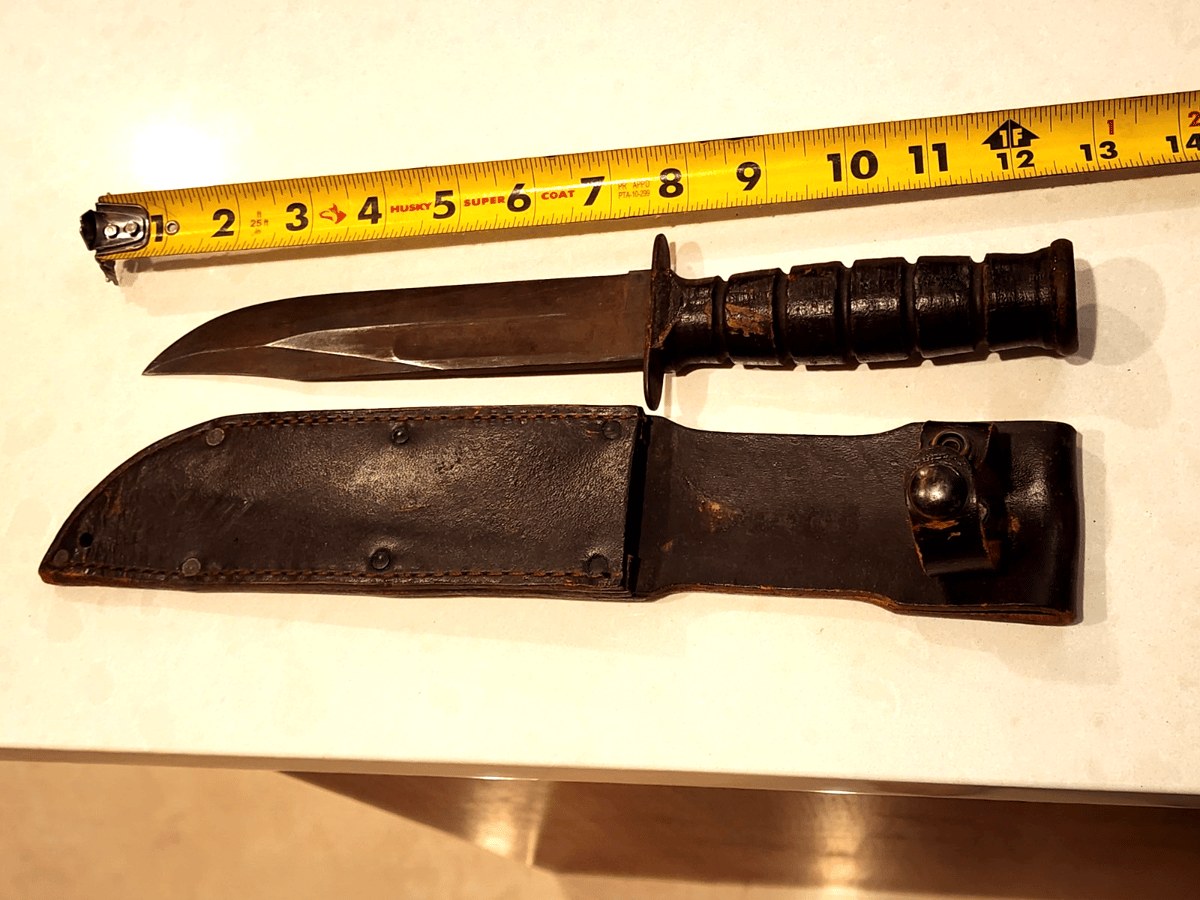 Vintage U.S. Camillus MK2 Fighting Knife with Sheath