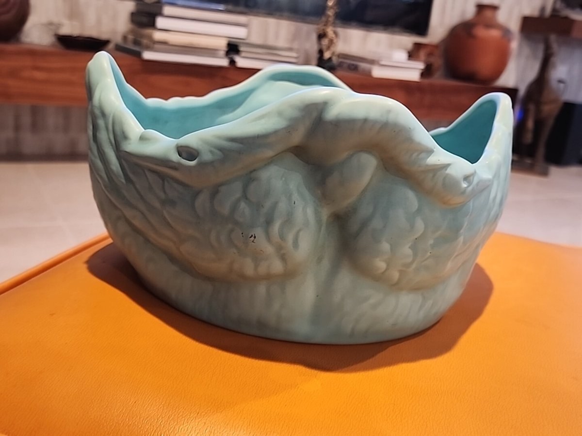 WELLER POTTERY SOFT BLUE BOWL W/ SWAN LOVE BIRDS...SIGNED & MINT! VERY RARE!