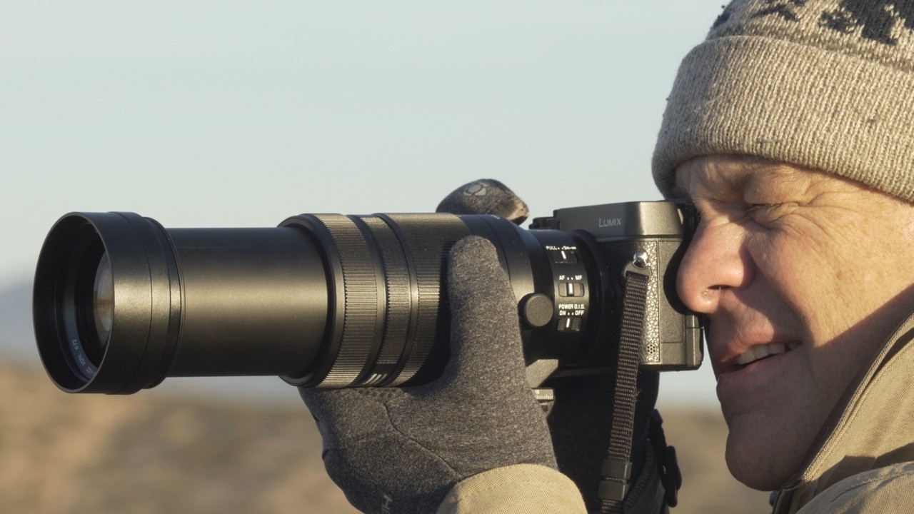 The incredible small size and weight of the new Leica 100-400mm makes it easy to get in to tight spots. The Dual IS when combined with the GX8 gives you the ability to hand hold this lens down to shutter speeds of 1/15th. of a second. 
