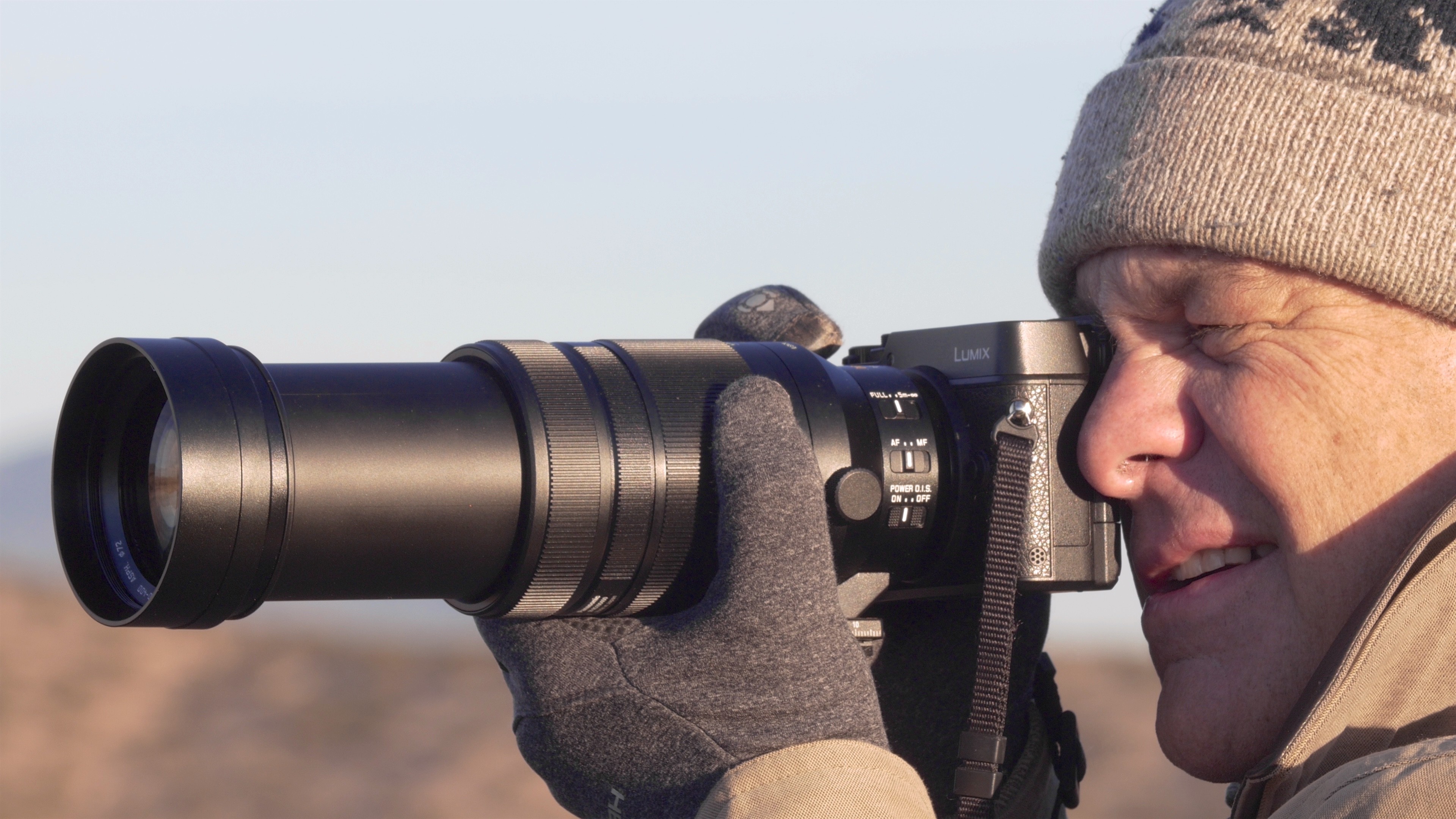 Me shooting the 100-400mm hand held zoomed all the way out to 400mm. 