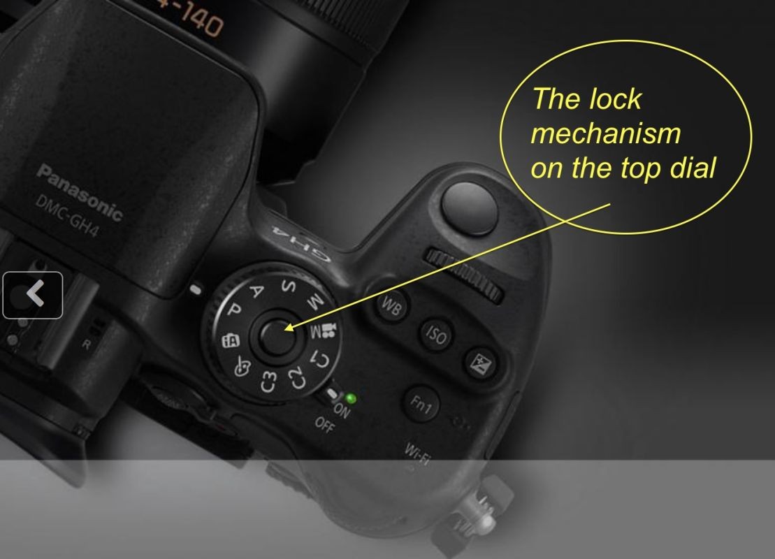 This shot shows the lock on top of the Main dial.
