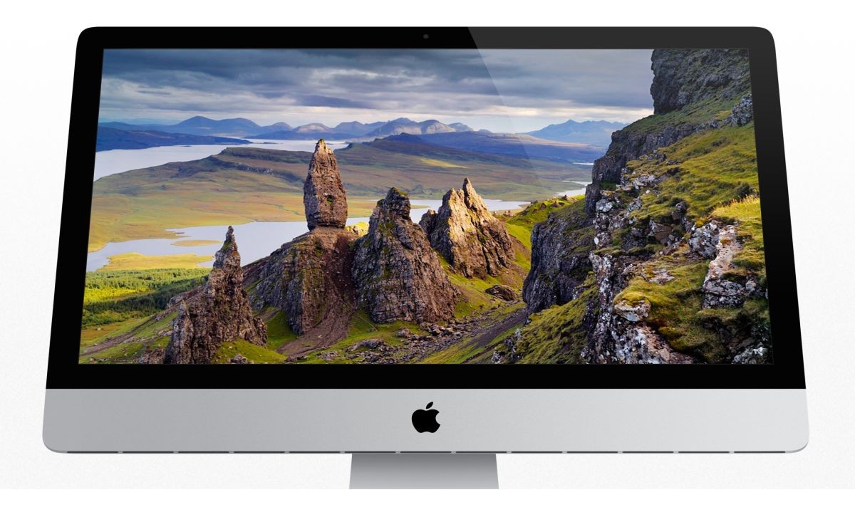 Apple's gorgeous all in one iMac. This thing makes looking at your photos a dream.