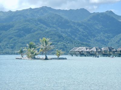 Michelle M. Duggan, 2018 Dreamin’ of Tahiti Tour, photograph 4