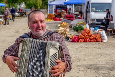 Mike Cromwell, 2019 Romania Autumn Photography Tour, photograph 1