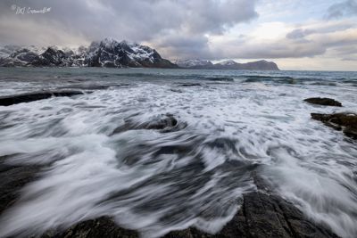 Incoming Wave