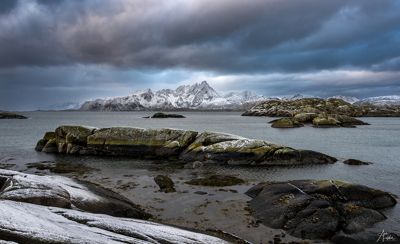 Landscape at Statles Rorbu – Mortsund